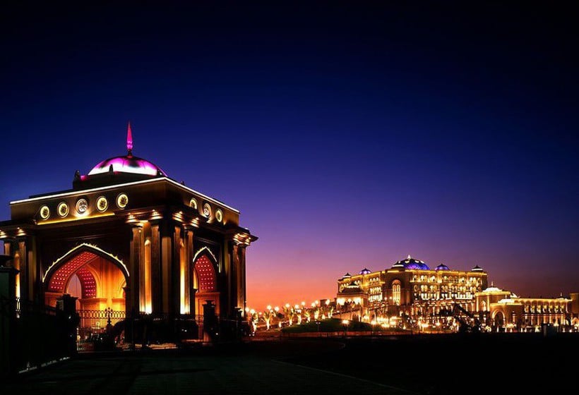 Así es el hotel Emirates Palace de Abu Dhabi