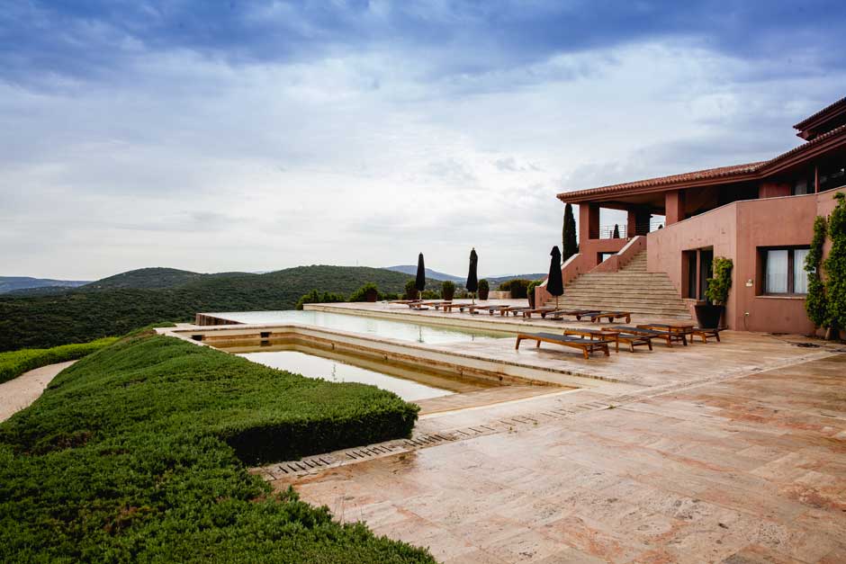 La Nava del Barranco. Exterior