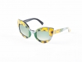 Las gafas de ella, de LU PA Studio