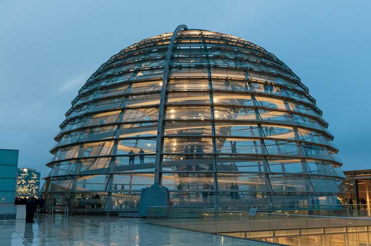 Reichstag de Berlín. El Hotel Barceló Berlín abrirá sus puertas en 2018