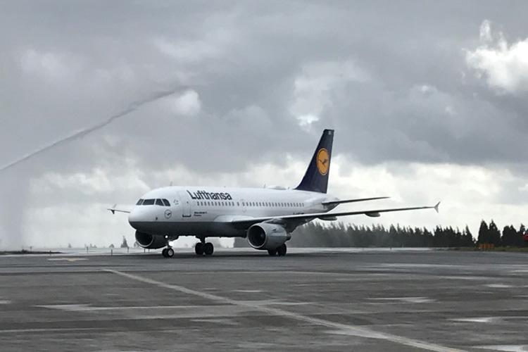 Lufthansa aterriza por primera vez en Santiago de Compostela en Tu Gran Viaje
