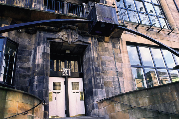 Exterior de la Glasgow School of Art © Glasgow City Marketing Bureau | El Glasgow de Mackintosh en Tu Gran Viaje revista de viajes y turismo