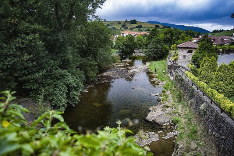 Foto de Río Miera en Miera, Cantabria