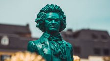 El 17 de diciembre de 2020 se celebra el 250ª aniversario del bautizo de Beethoven. Y la efeméride será la fecha culminante de las celebraciones en honor del compositor, que se prolongarán durante 2021 | Tu Gran Viaje
