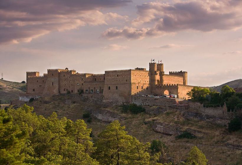 Los mejores castillos de España donde dormir como reyes y reinas