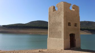 El embalse de Iznájar: así es el "lago de Andalucía" | Tu Gran Viaje