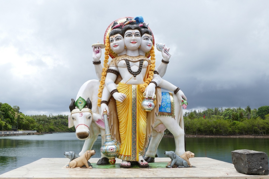 Le Grand Bassin de Mauricio, uno de los lugares sagrados del hinduismo | Ofertas viajar a Isla Mauricio en Tu Gran Viaje