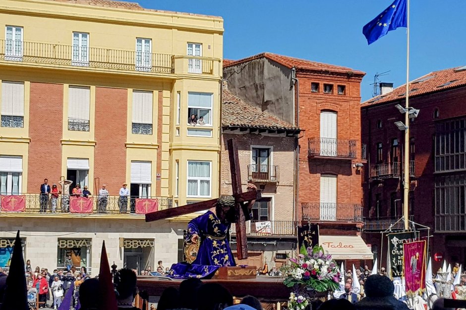 Entre procesiones y libros: así es la Semana Santa de Valladolid Medina del Campo Tu Gran Viaje