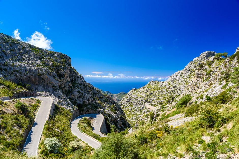 Las mejores rutas en coche para viajar por España